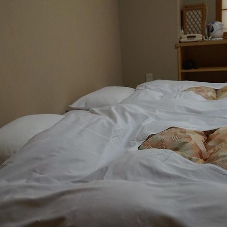 Annex Katsutaro Ryokan Токио Екстериор снимка
