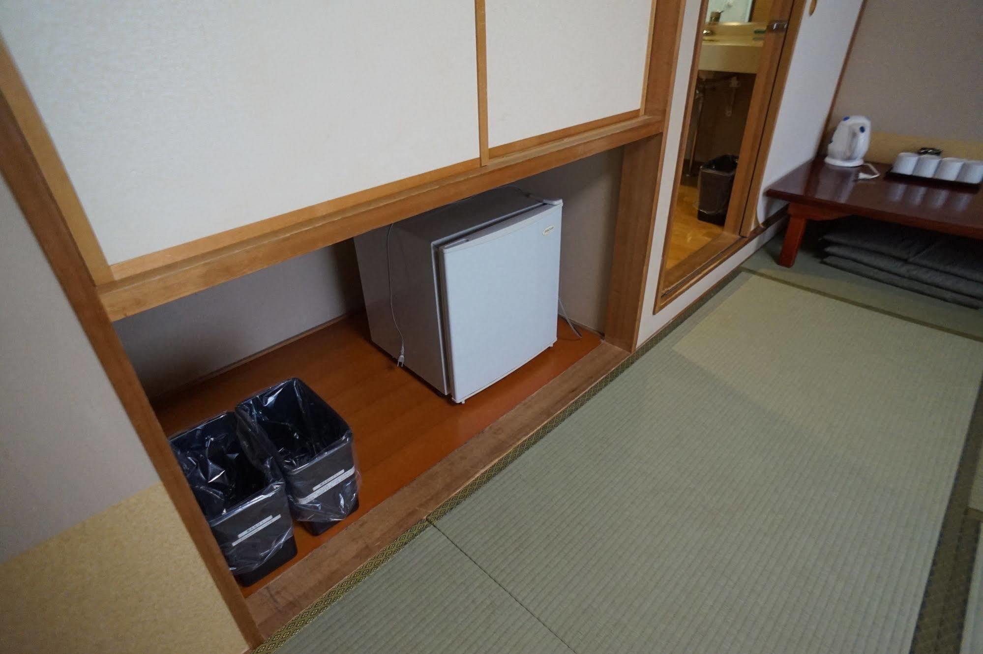 Annex Katsutaro Ryokan Токио Екстериор снимка