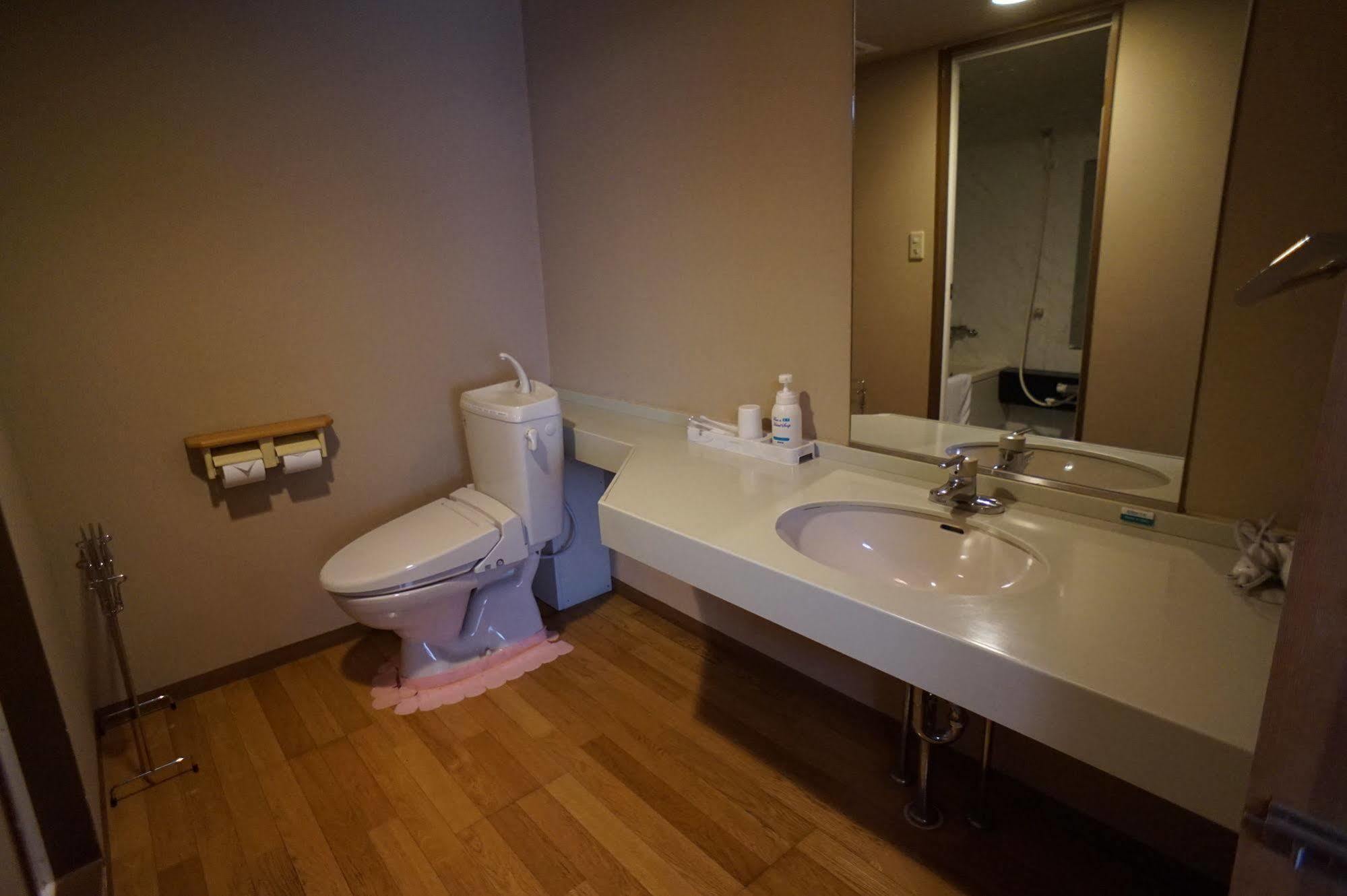 Annex Katsutaro Ryokan Токио Екстериор снимка