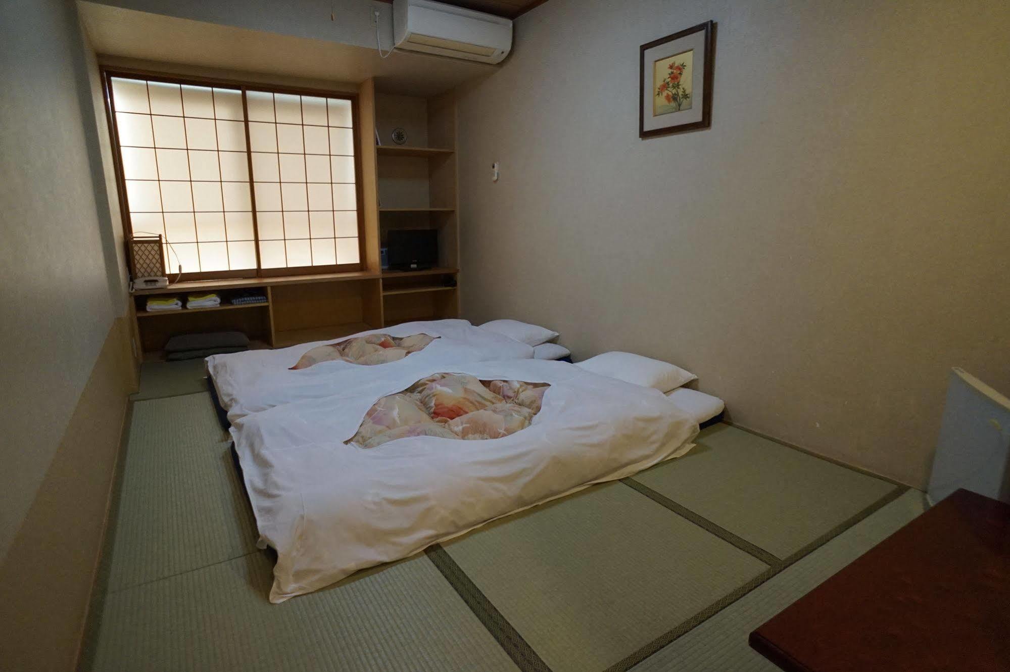 Annex Katsutaro Ryokan Токио Екстериор снимка