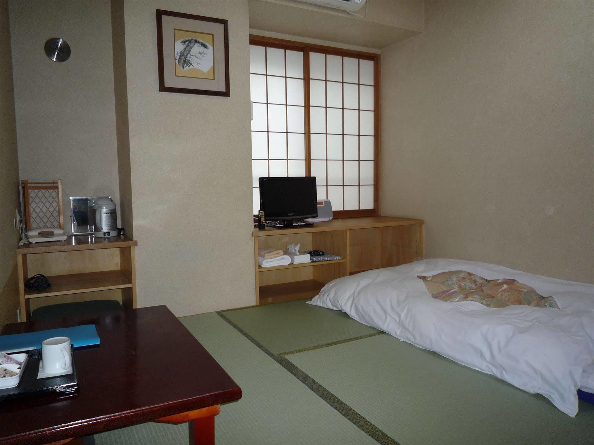 Annex Katsutaro Ryokan Hotel Токио Екстериор снимка